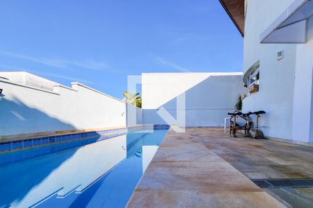 Casa de condomínio para alugar com 316m², 3 quartos e 6 vagas Casa de condomínio para alugar com 316m², 3 quartos e 6 vagasPiscina