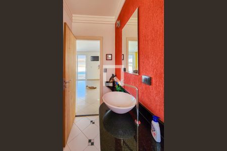 Casa de condomínio para alugar com 316m², 3 quartos e 6 vagas Casa de condomínio para alugar com 316m², 3 quartos e 6 vagasLavabo