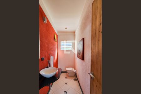 Casa de condomínio para alugar com 316m², 3 quartos e 6 vagas Casa de condomínio para alugar com 316m², 3 quartos e 6 vagasLavabo