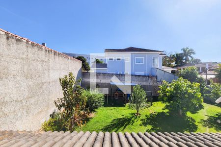 Casa de condomínio para alugar com 316m², 3 quartos e 6 vagas Casa de condomínio para alugar com 316m², 3 quartos e 6 vagasVista do Quarto 2