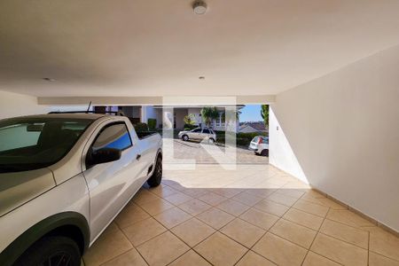 Casa de condomínio para alugar com 316m², 3 quartos e 6 vagas Casa de condomínio para alugar com 316m², 3 quartos e 6 vagasGaragem