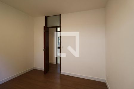 Quarto 1 de apartamento à venda com 2 quartos, 50m² em Vila Tibiriçá, Santo André