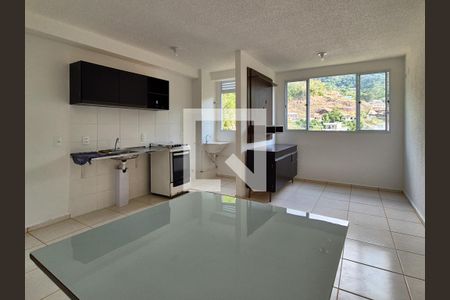 Sala de apartamento para alugar com 2 quartos, 50m² em Vargem Grande, Rio de Janeiro