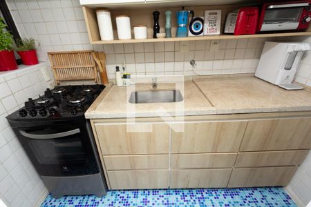 Cozinha de apartamento à venda com 2 quartos, 50m² em Indianópolis, São Paulo