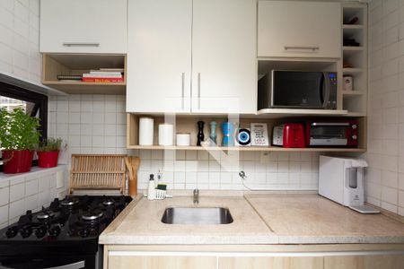 Cozinha de apartamento à venda com 2 quartos, 50m² em Indianópolis, São Paulo