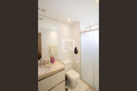 Banheiro Suíte 1 de apartamento à venda com 3 quartos, 148m² em Santo Amaro, São Paulo