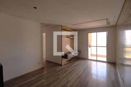 Sala de apartamento para alugar com 3 quartos, 72m² em Usina Piratininga, São Paulo