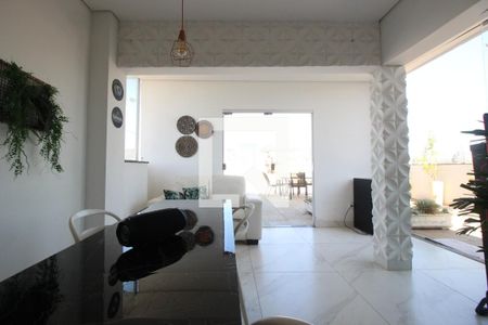 Sala 2 de apartamento à venda com 3 quartos, 196m² em Santa Tereza, Belo Horizonte