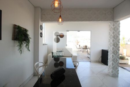 Sala 2 de apartamento à venda com 3 quartos, 196m² em Santa Tereza, Belo Horizonte