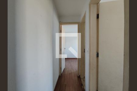 Corredor de apartamento para alugar com 2 quartos, 42m² em Jardim Vista Alegre, Ferraz de Vasconcelos