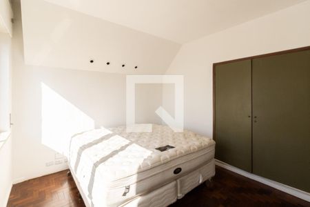Quarto 1 de apartamento para alugar com 4 quartos, 131m² em Pitangueiras, Guarujá