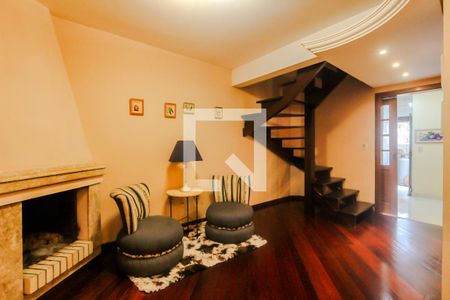 Sala de casa de condomínio à venda com 3 quartos, 130m² em Jardim Sabará, Porto Alegre