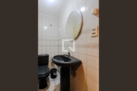 Lavabo  de casa de condomínio para alugar com 3 quartos, 130m² em Jardim Sabará, Porto Alegre