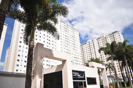 Fachada de apartamento para alugar com 2 quartos, 54m² em Setor Qi, Brasília