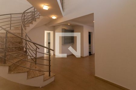Sala de casa para alugar com 5 quartos, 400m² em Caiapia, Cotia
