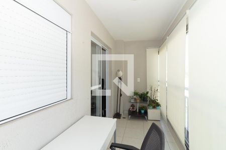 Varanda de apartamento à venda com 2 quartos, 74m² em Vila Pompéia, São Paulo