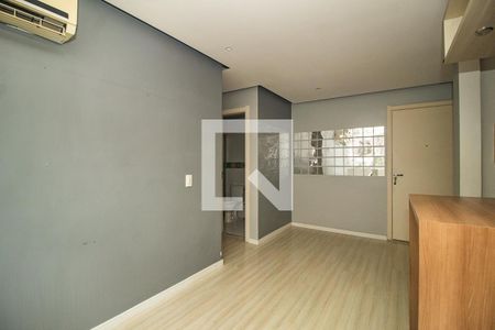 Sala de apartamento à venda com 2 quartos, 60m² em Cavalhada, Porto Alegre