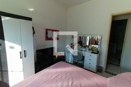 Casa à venda com 325m², 4 quartos e 2 vagas Casa à venda com 325m², 4 quartos e 2 vagasQuarto 2