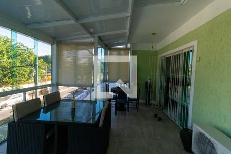 Casa à venda com 325m², 4 quartos e 2 vagas Casa à venda com 325m², 4 quartos e 2 vagasVaranda do Quarto 3