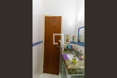 Casa à venda com 325m², 4 quartos e 2 vagas Casa à venda com 325m², 4 quartos e 2 vagasBanheiro do Quarto 4