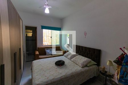 Casa à venda com 325m², 4 quartos e 2 vagas Casa à venda com 325m², 4 quartos e 2 vagasQuarto 4