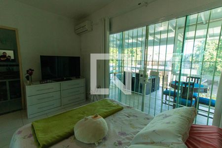 Casa à venda com 325m², 4 quartos e 2 vagas Casa à venda com 325m², 4 quartos e 2 vagasQuarto 3