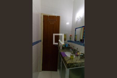 Casa à venda com 325m², 4 quartos e 2 vagas Casa à venda com 325m², 4 quartos e 2 vagasBanheiro do Quarto 4