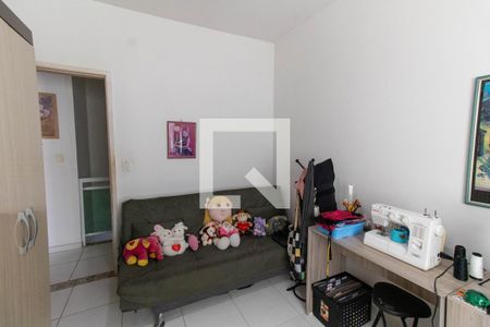 Casa à venda com 325m², 4 quartos e 2 vagas Casa à venda com 325m², 4 quartos e 2 vagasQuarto 1