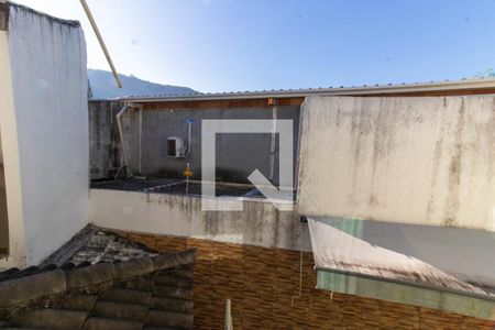 Casa à venda com 325m², 4 quartos e 2 vagas Casa à venda com 325m², 4 quartos e 2 vagasVista do Quarto 1