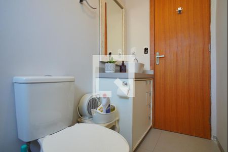 Banheiro Corredor de apartamento à venda com 1 quarto, 89m² em Passo D’areia, Porto Alegre