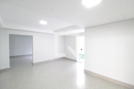 Sala de casa para alugar com 3 quartos, 150m² em Martins, Uberlândia