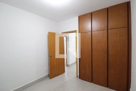 Quarto 1 de casa para alugar com 3 quartos, 150m² em Martins, Uberlândia