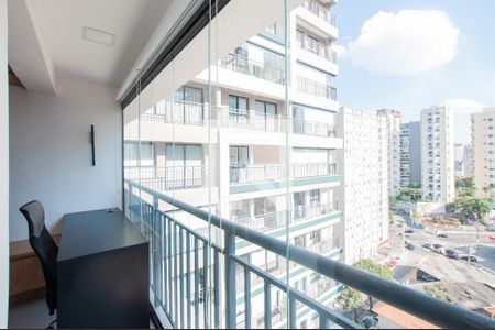 Varanda de kitnet/studio à venda com 1 quarto, 30m² em Sumaré, São Paulo