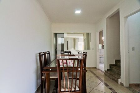 Casa de condomínio para alugar com 152m², 3 quartos e 3 vagasSala