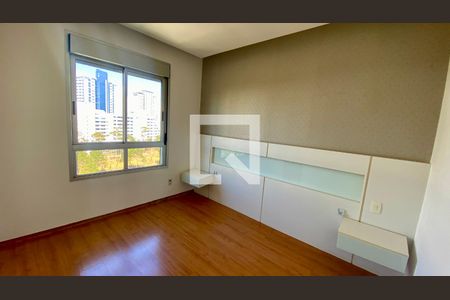 Quarto Suíte de apartamento para alugar com 2 quartos, 170m² em Belvedere, Belo Horizonte