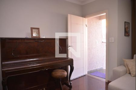 Sala de casa para alugar com 3 quartos, 211m² em Vila Camilopolis, Santo André