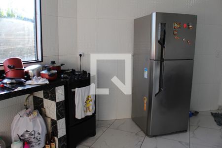 Cozinha  de casa para alugar com 1 quarto, 100m² em Jardim Santa Adelia, São Paulo