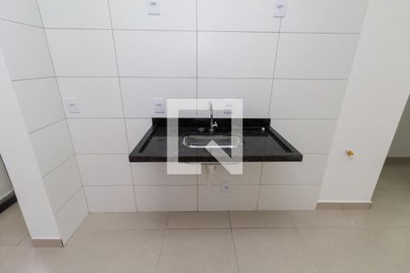 Sala e Cozinha de apartamento para alugar com 2 quartos, 39m² em Vila Euthalia, São Paulo