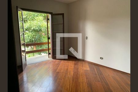 Casa à venda com 3 quartos, 267m² em Parque dos Passaros, São Bernardo do Campo