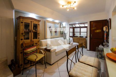 Sala de casa de condomínio à venda com 3 quartos, 120m² em Barra da Tijuca, Rio de Janeiro