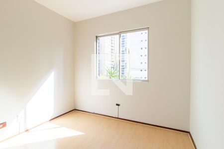 Quarto 1 de apartamento para alugar com 2 quartos, 101m² em Bigorrilho, Curitiba