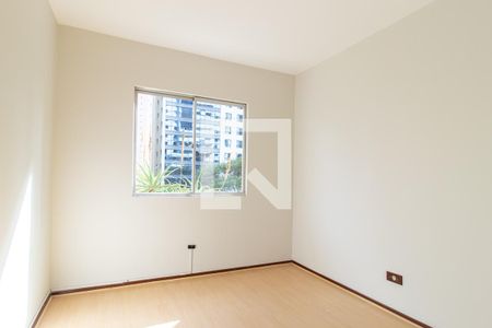 Quarto 1 de apartamento para alugar com 2 quartos, 101m² em Bigorrilho, Curitiba