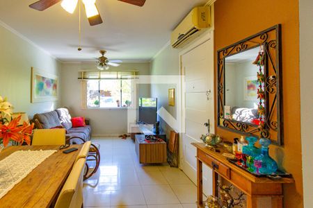 Sala de casa de condomínio à venda com 4 quartos, 98m² em Harmonia, Canoas
