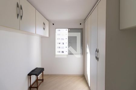 Quarto 2 de apartamento para alugar com 2 quartos, 52m² em Vila Irmaos Arnoni, São Paulo
