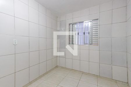 Quarto 2 de casa para alugar com 2 quartos, 50m² em Vila Medeiros, São Paulo