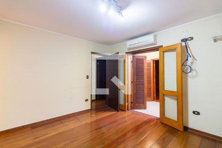 Suíte 1 de casa à venda com 3 quartos, 230m² em Vila Osasco, Osasco