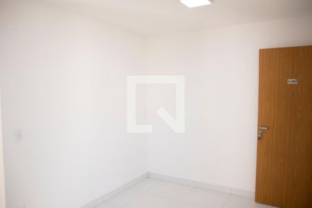 Sala de apartamento para alugar com 2 quartos, 54m² em Recreio Panorama, Goiânia
