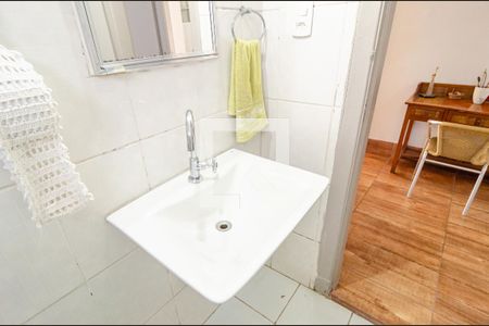 Casa à venda com 190m², 3 quartos e 1 vaga Casa à venda com 190m², 3 quartos e 1 vagaBanheiro Social 2