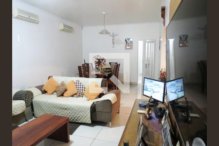 Sala de casa à venda com 5 quartos, 400m² em São Domingos, São Paulo