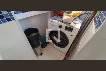 Apartamento à venda com 57m², 2 quartos e 1 vaga Apartamento à venda com 57m², 2 quartos e 1 vagaÁrea de Serviço